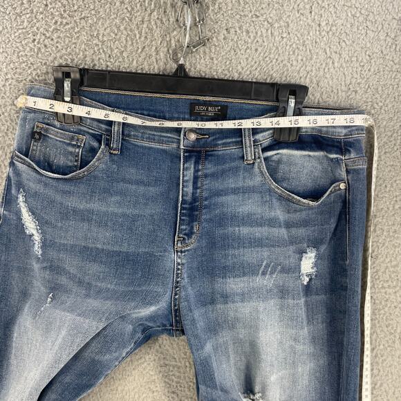 Judy Blue Jeans Womens Plus 1XL 38 x 27 Blue Distressed Boyfriend Denim Wisker - Picture 4 of 13
